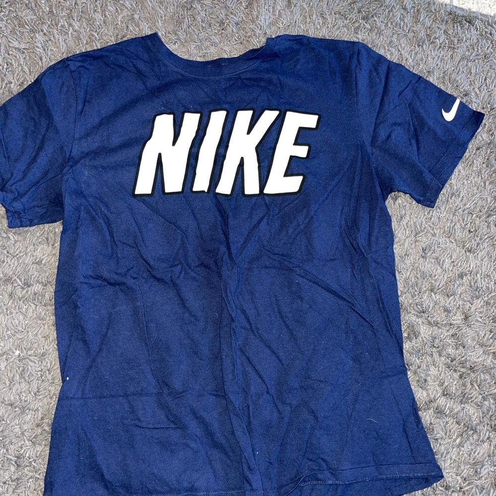 Nike classic logo tshirt.
